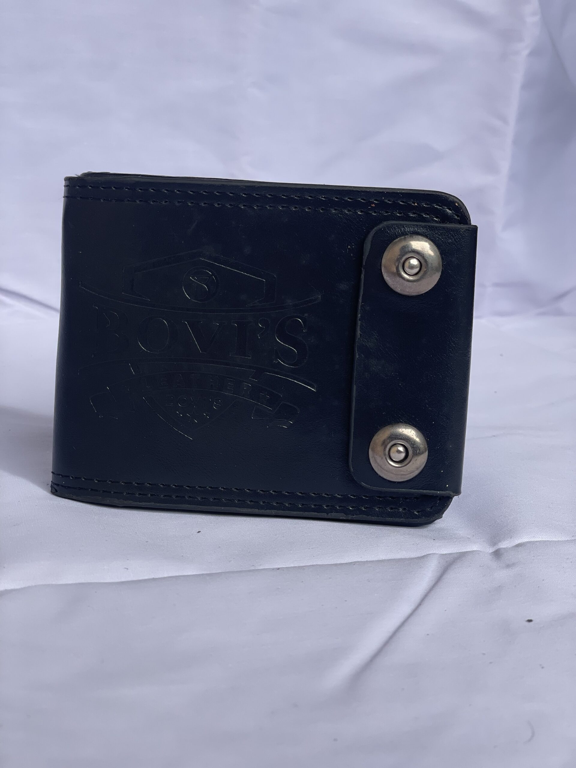 Bovi’s leather wallet